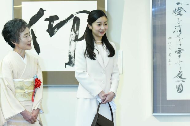 8年前にご鑑賞した際には“古代文字へのロマン「鼎」と「鼎」”がタイトルの書に関心を寄せられていた