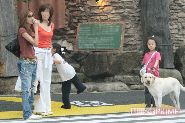 2007年、工藤静香と実母、CocomiとKoki,も一緒