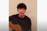 星野源の『#うちで踊ろう』動画より