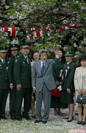 '03年4月の小泉元首相のときは鳩山元首相よりもっと地味だった