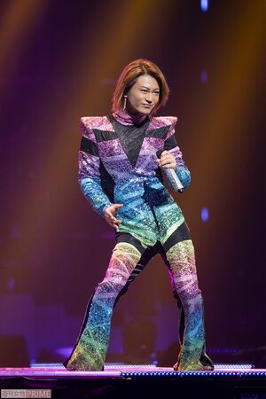 『咲いてロマンティカ』『愛しのテキーロ』など7曲がカッコいいEDMアレンジに　撮影／廣瀬靖士