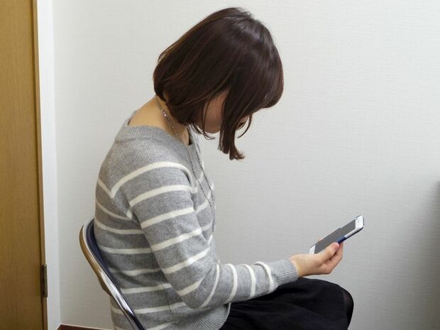 急増する“スマホ体調不良”3~4ヵ月でうつ状態の恐れも