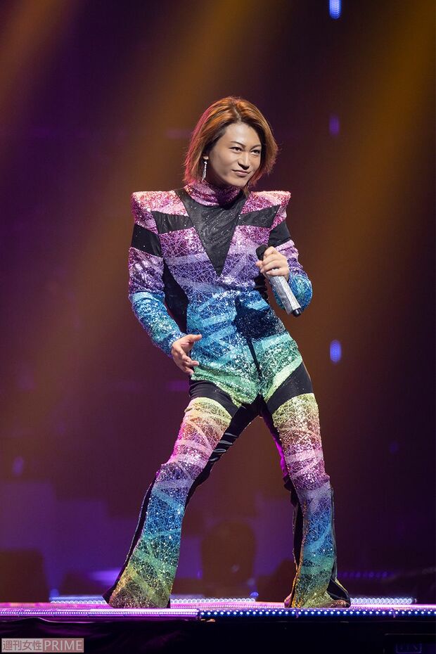 『咲いてロマンティカ』『愛しのテキーロ』など7曲がカッコいいEDMアレンジに　撮影／廣瀬靖士