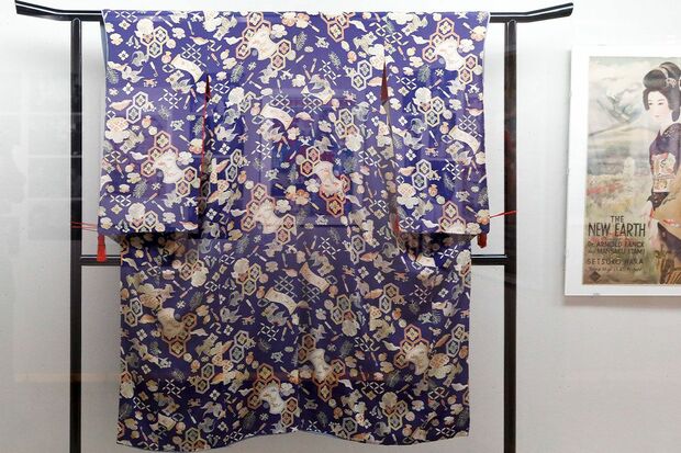 日独合作映画『新しき土』の宣伝のためドイツを訪問したときに着用した振り袖