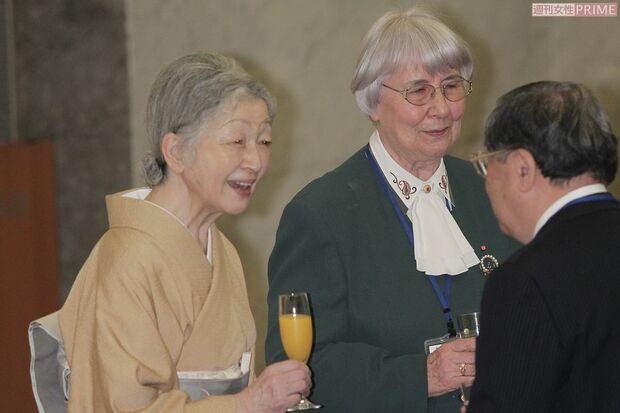 『いのちの電話』の開局40周年記念式典でドイツ人宣教師のヘットカンプさんと（'11年11月）