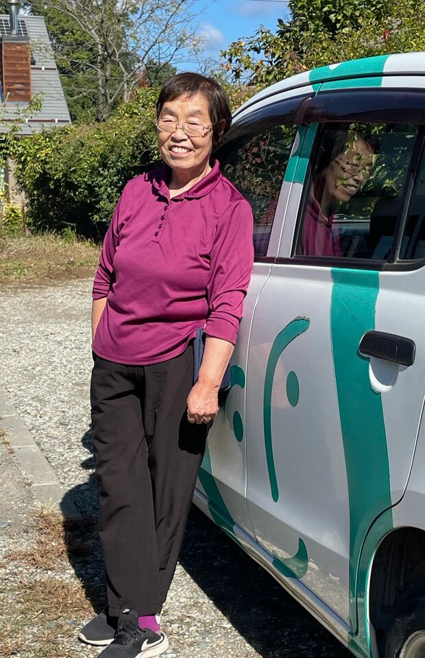 訪問看護がある日は、利用者の家まで車で行き、さまざまな看護を行う