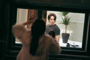 『秘顔-ひがん-』配給：シンカ／ショウゲート2024[STUDIO&NEW,SOLAIREPARTNERSLLC].AllRightsReserved.