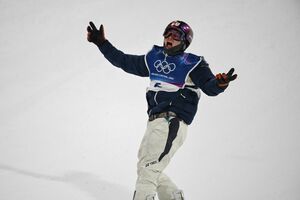 スノーボード男子ビッグエアで日本勢初の金メダルを獲得した木村葵来（撮影／JMPA）