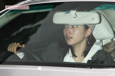 釈放の広末涼子を車で迎えた関係者に視聴者「ガラ悪そう」車内で見せた、神妙な面持ちから一転の笑顔にも「…
