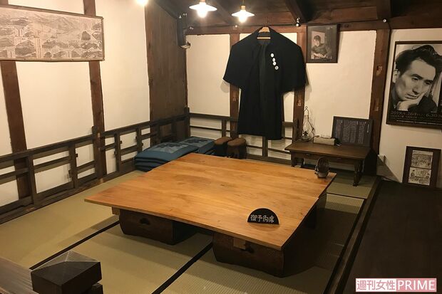 本館に隣接する『WANY』の3階には太宰治コーナーも