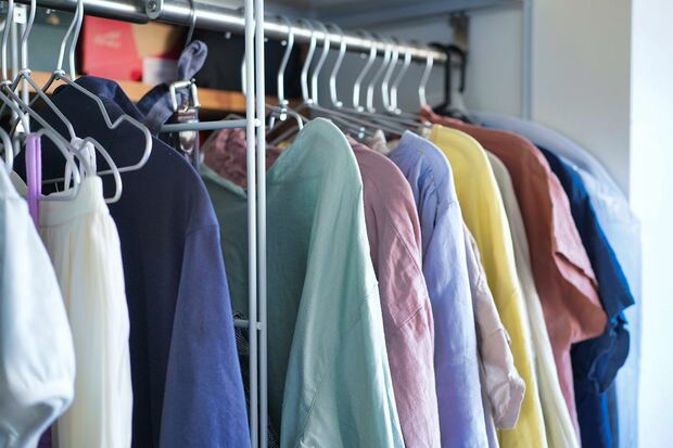 ハンガーの数も決めているので、かけられなくなったら、古い服から処分。服の数を一定に保っている