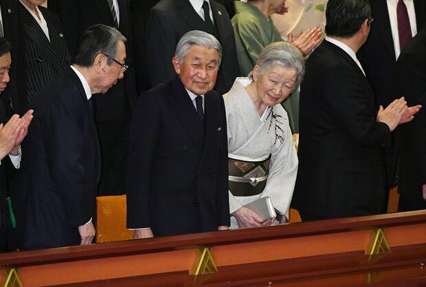 2月14日に歌舞伎を鑑賞された両陛下。美智子さまは“お気持ち文書”を添削された？