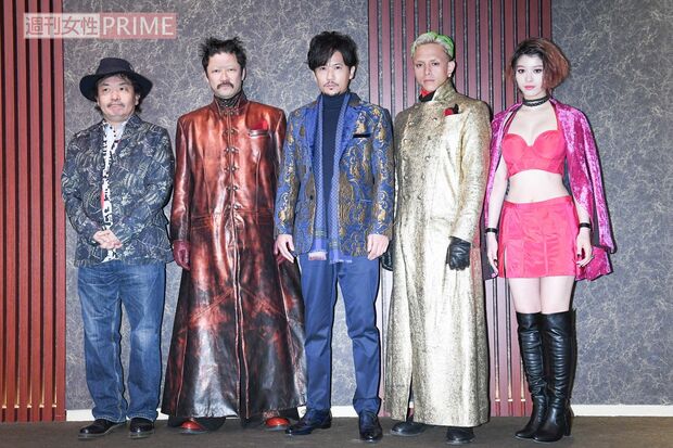 左から園子温監督、浅野忠信、稲垣吾郎、満島真之介、馬場ふみか　撮影／高梨俊浩