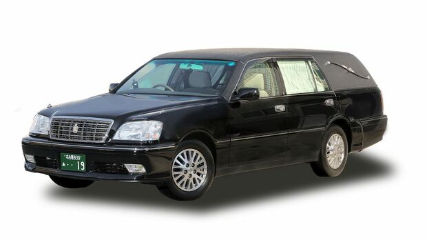 洋型霊柩車　クラウン　写真提供／ハース・ジャパン