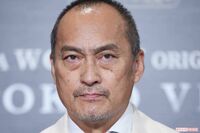 渡辺謙が氷川きよしのTikTokで超“キャラ変”モンスターダンスを披露、“お茶目”な一面に期待される新たな…