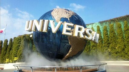 USJ『ハロウィーン・ホラーナイト』ゾンビ役の女性キャストに一般客がバックハグのセクハラ！広報「当社は一切容認いたしません」