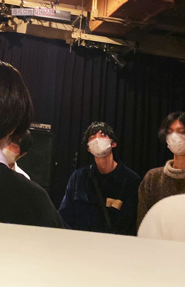 2020年10月中旬、ボートゲームバーでファンと『人狼』を楽しむKaito