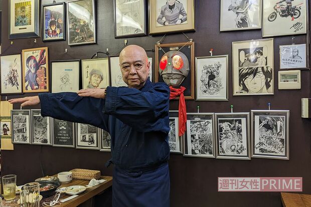 居酒屋『バッタもん』の店内