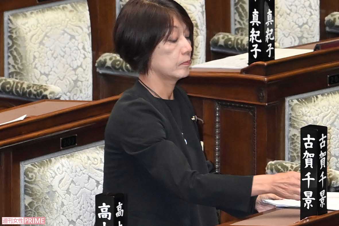 古賀千景さん、国会で堂々と居眠りする姿が拡散され大炎上...