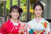 (写真左から)岡田結実、井本彩花 撮影/佐藤靖彦