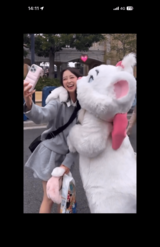 「中身おっさんかもしれん」マリーちゃんから過剰なファンサで喜ぶ堀未央奈（公式Xより）