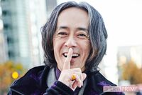 滝藤賢一、初主演映画『ひみつのなっちゃん。』で色気溢れる圧巻のドラァグクイーン姿に! 嫉妬レベルの美…
