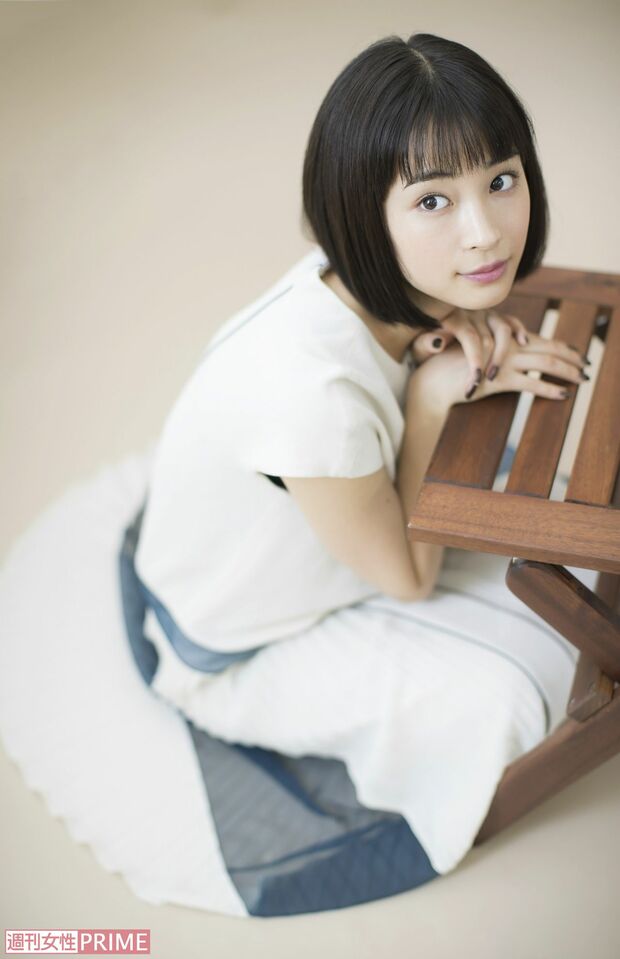 姉の広瀬アリスとは「今も一緒に住んでいるので、よくくだらないことで喧嘩はします！」と話す広瀬すず　撮影／廣瀬靖士（'16年）