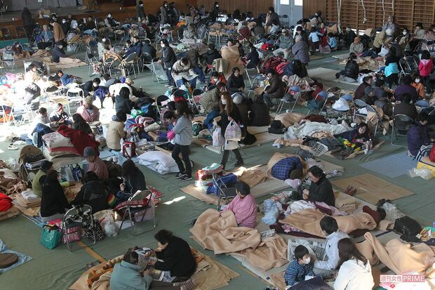 東日本大震災での避難所　撮影／週刊女性写真班