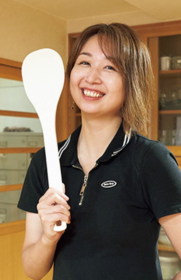 飯塚さきさん●相撲ライター。早稲田大学卒業、ベースボール・マガジン社に勤務。'18年に独立、角界の取材を数多くこなす。TBS系テレビ番組『マツコの知らない世界』に出演し「週5ちゃんこを食べる相撲ライター」として話題に。