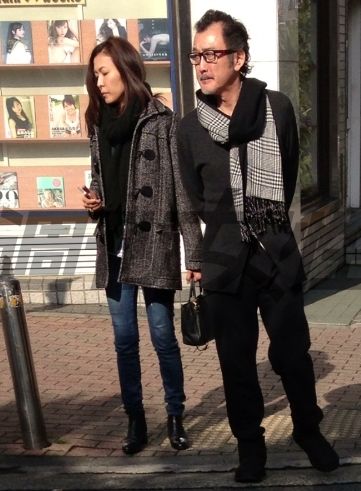  恵比寿でデート中の吉田鋼太郎と安蘭けい