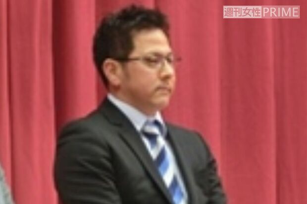 前任校の離任式での上野容疑者（前任校のホームページより）