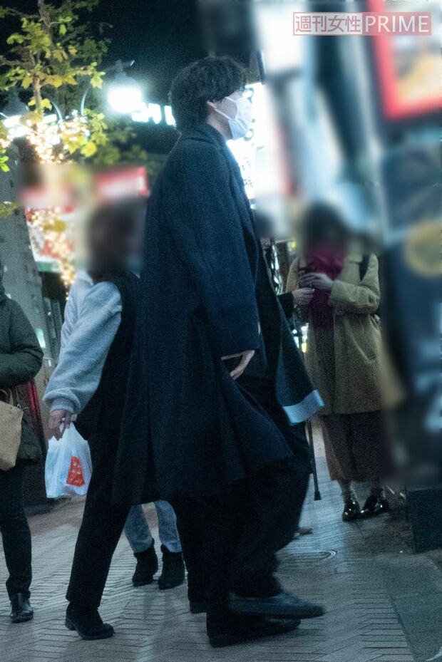 『4分間のマリーゴールド』打ち上げ会場に入る福士蒼汰('19年）