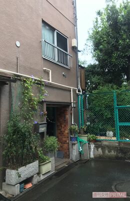 現場の自宅。3階に息子一家が暮らしているが事件には気づかなかった