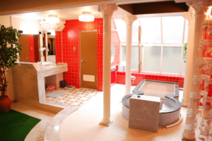 神々しさが圧倒的！前方後円墳風呂（大阪府）※撮影・取材協力／鬼束ちなつ