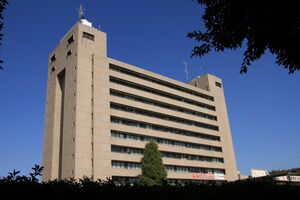 大宮区への移転が決まった、さいたま市役所。合併後も浦和区に置かれたままだった