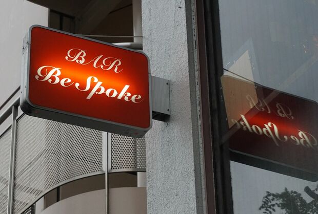 店は2階にあり、ゆったりとした時間が流れる