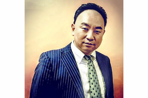 レイザーラモンRGは、伊佐山部長（市川猿之助）のモノマネ動画を続々アップ。「お前の負けーーーー!」「誠にあいすいませんでしたぁ」など強烈シーンをだいぶ盛りまくって再現（本人インスタより）