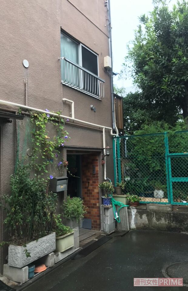 現場の自宅。3階に息子一家が暮らしているが事件には気づかなかった