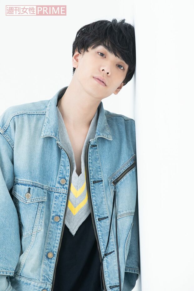 黒羽麻璃央　撮影／吉岡竜紀