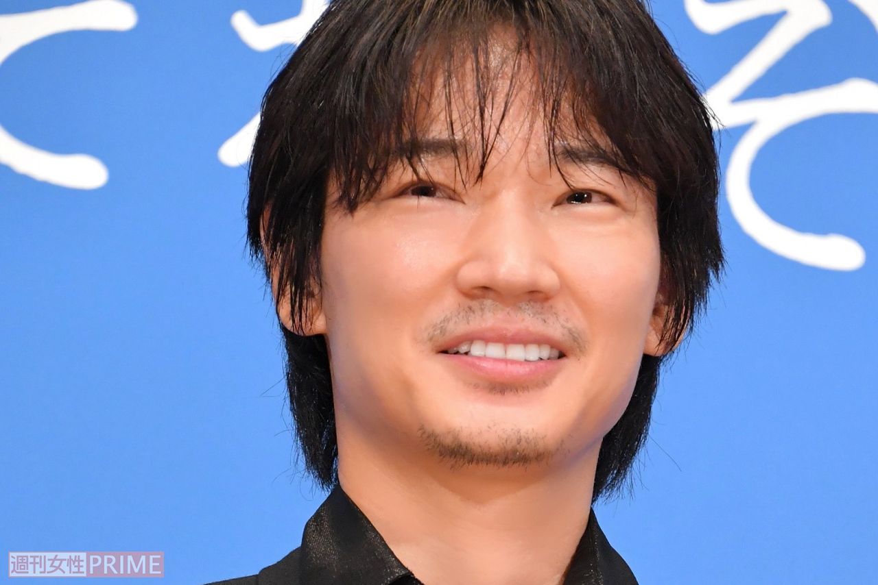 綾野剛「男性更年期の可能性も」堂本剛主演映画『まる』舞台挨拶で