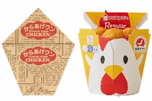 初代（写真左）と現在のからあげクン