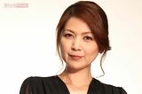 飯島直子に離婚を決意させた「夫の路チュー写真」と、不倫相手女優の“その後”