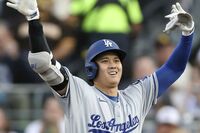 大谷翔平、小学生時代の髪形は「お父さんと同じ」にするほど尊敬する父が願った「引退するときの舞台」