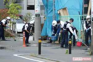 現場の血を洗い流す作業は長時間にわたった