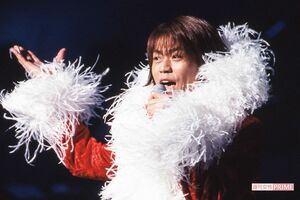 '01年 サンタ姿が恒例のコンサート『きよしこの夜』は、2年目からスタート（12月12日）　撮影／週刊女性写真班