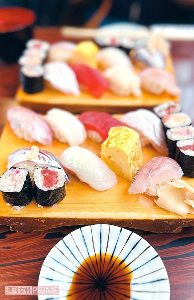 「天史朗鮨」は行列のできる人気店 『60代 大人旅の愉しみと工夫』(主婦と生活社)より