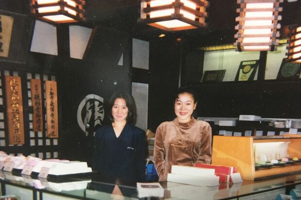 嫁いですぐの27歳ごろ、お店に立ちはじめた