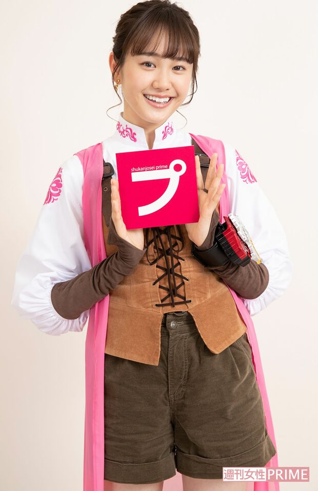 リュウソウピンク／アスナ役　尾碕真花