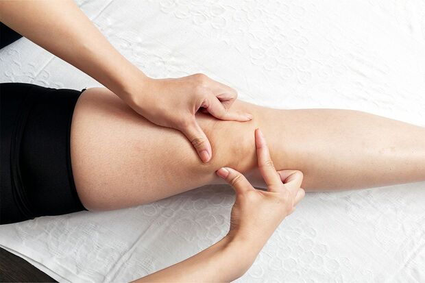 ⑥④同様に左下から右上の斜め方向に10秒間揺らす。