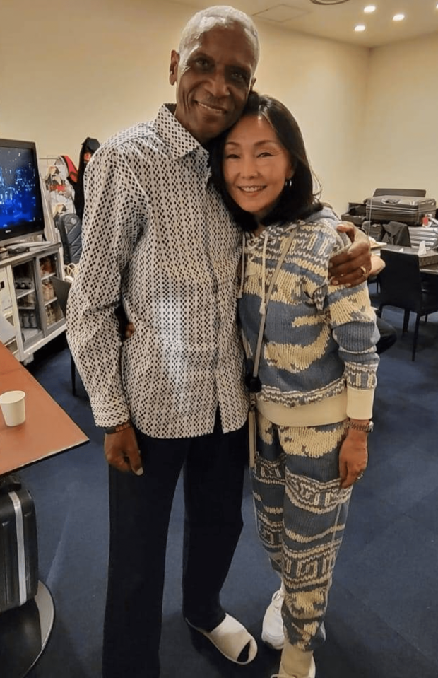 今やスタイリスティックスとは顔見知り。来日の際、楽屋に挨拶へ訪れファンであるハーブ・マレルと